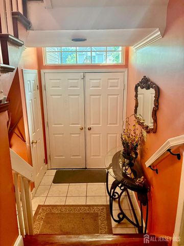 125 wainwright Drive, Matawan, NJ 07747