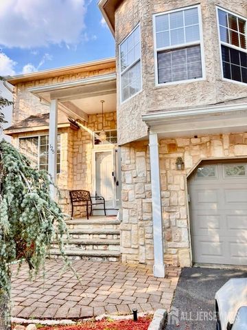 125 wainwright Drive, Matawan, NJ 07747