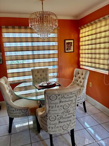 125 wainwright Drive, Matawan, NJ 07747