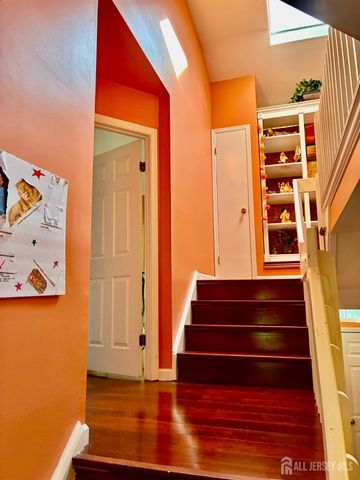 125 wainwright Drive, Matawan, NJ 07747