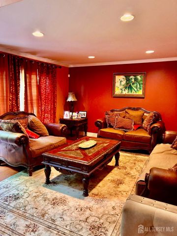 125 wainwright Drive, Matawan, NJ 07747