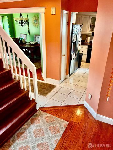 125 wainwright Drive, Matawan, NJ 07747