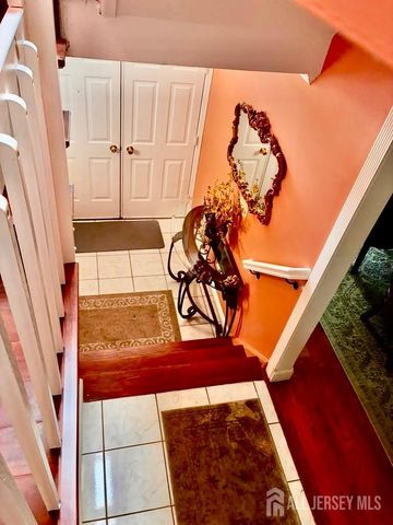 125 wainwright Drive, Matawan, NJ 07747
