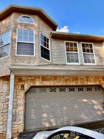 125 wainwright Drive, Matawan, NJ 07747