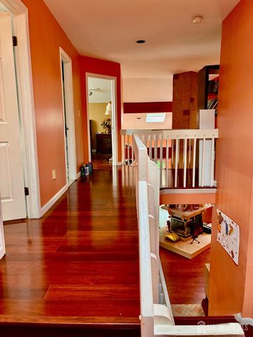 125 wainwright Drive, Matawan, NJ 07747