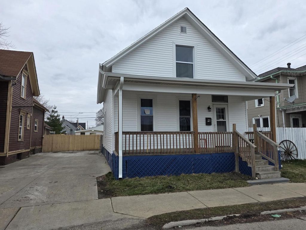 1608 S Memorial DRIVE, Racine, WI 53403