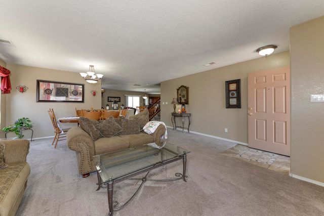 7619 Stadler Avenue NW, Albuquerque, NM 87114