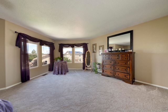 7619 Stadler Avenue NW, Albuquerque, NM 87114