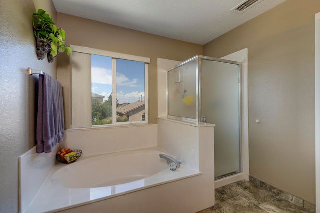 7619 Stadler Avenue NW, Albuquerque, NM 87114