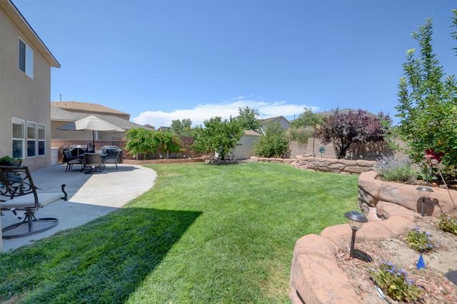 7619 Stadler Avenue NW, Albuquerque, NM 87114