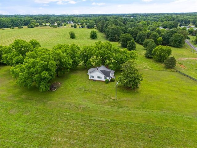 532 Herman Brooks Road, Belton, SC 29627