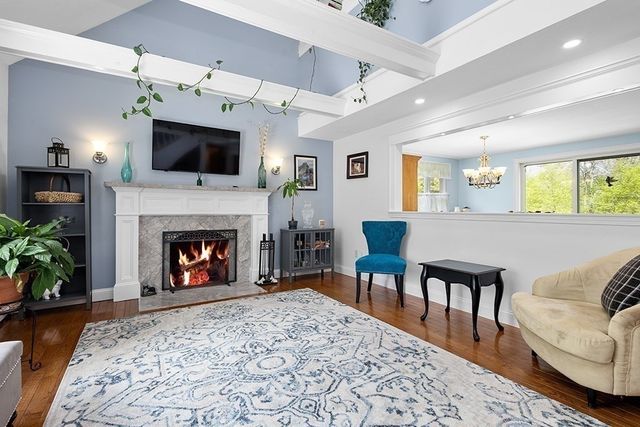 2 Howard Ln, Lakeville, MA 02347