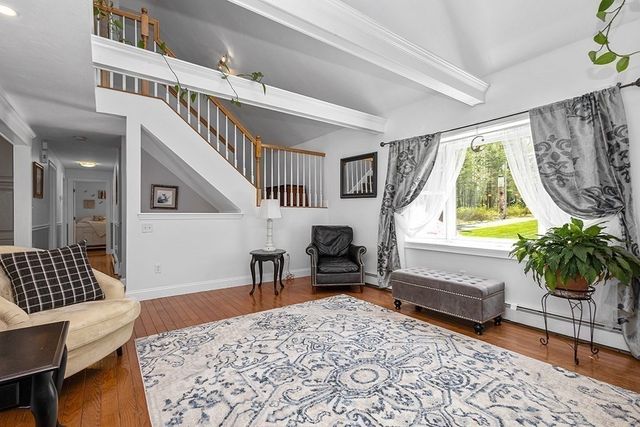 2 Howard Ln, Lakeville, MA 02347