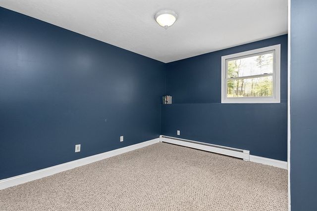 2 Howard Ln, Lakeville, MA 02347