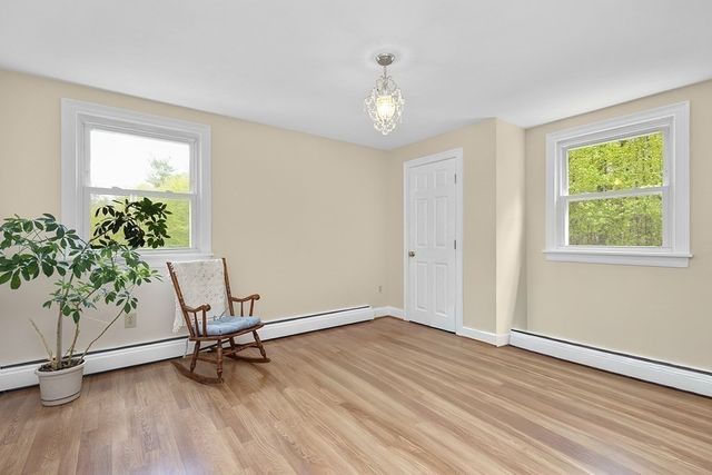 2 Howard Ln, Lakeville, MA 02347