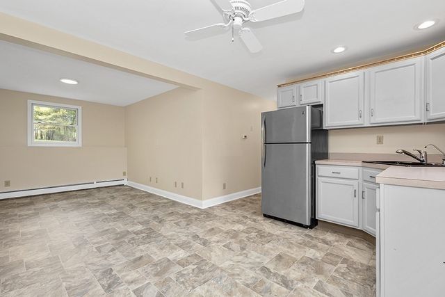 2 Howard Ln, Lakeville, MA 02347