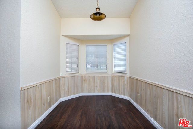 1010 E Avenue J6, Lancaster, CA 93535