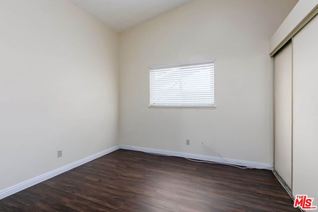 1010 E Avenue J6, Lancaster, CA 93535