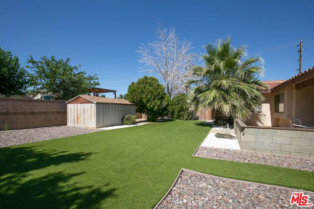 1010 E Avenue J6, Lancaster, CA 93535