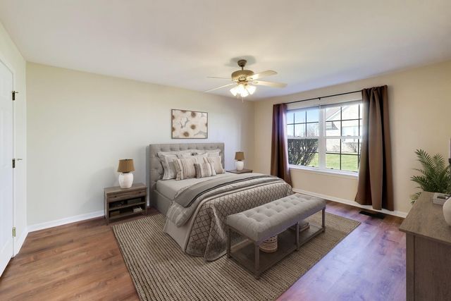 2710 Old Woods Trail, Plainfield, IL 60586