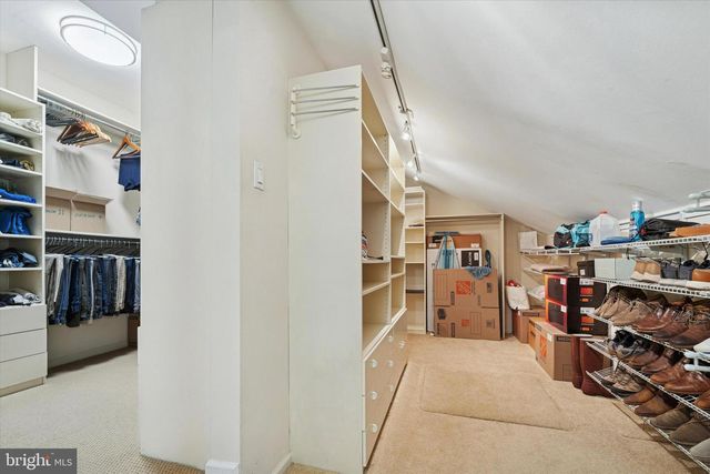 201 SPRINGHOUSE POND, Chesterbrook, PA 19087