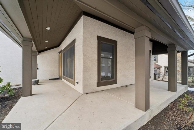 201 SPRINGHOUSE POND, Chesterbrook, PA 19087