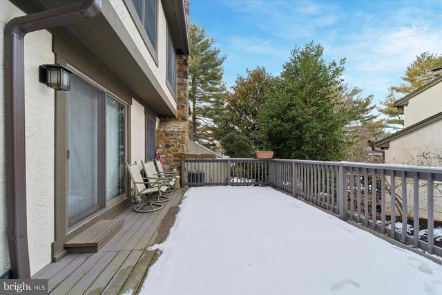 201 SPRINGHOUSE POND, Chesterbrook, PA 19087