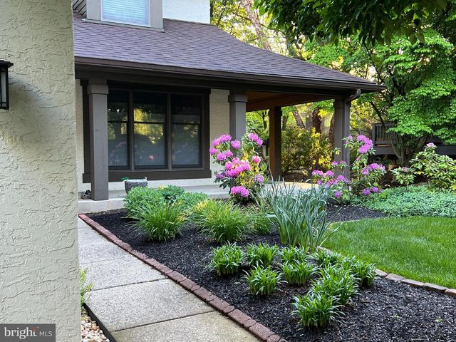 201 SPRINGHOUSE POND, Chesterbrook, PA 19087