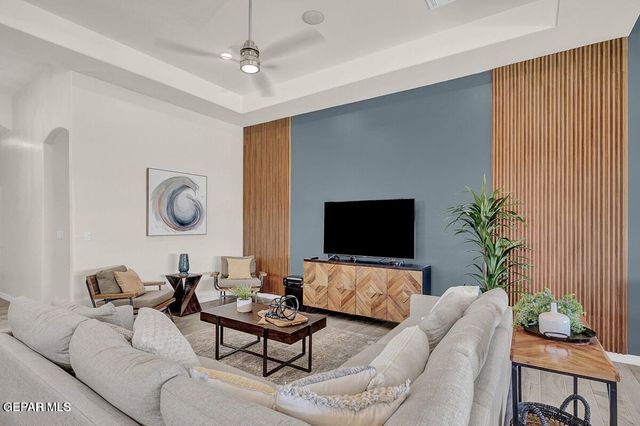 6953 Levee Circle, El Paso, TX 79932