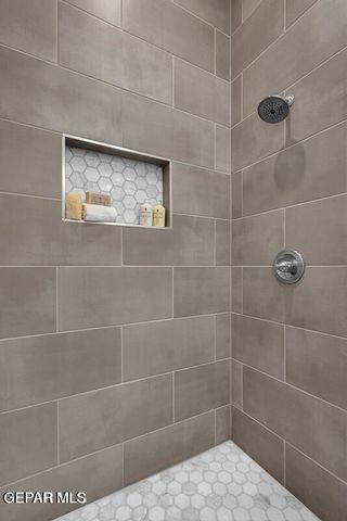 6953 Levee Circle, El Paso, TX 79932