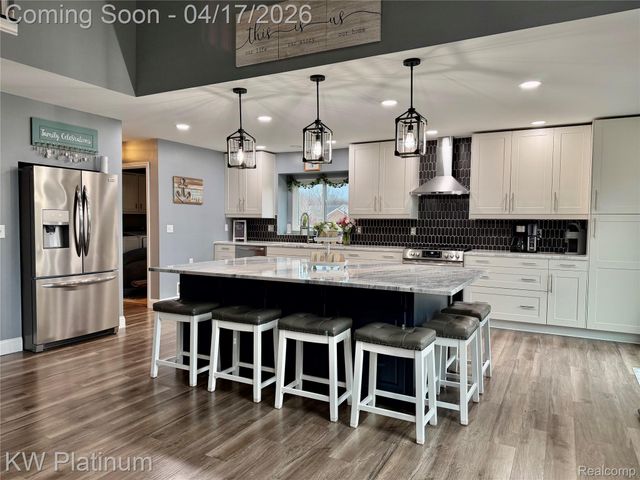 4837 Camelot Drive, Kimball Township, MI 48074