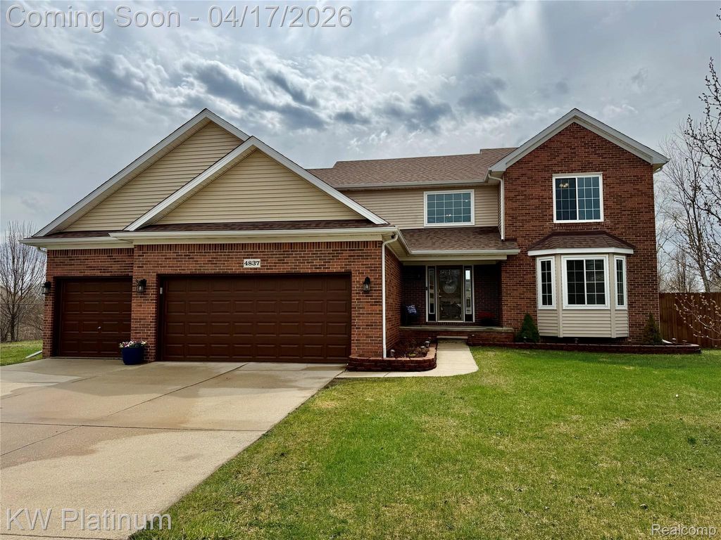 4837 Camelot Drive, Kimball Township, MI 48074