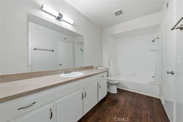 16002 Pasadena C, Tustin, CA 92780
