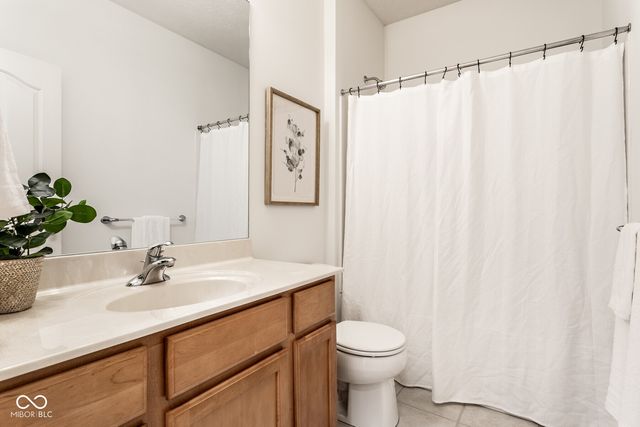 8977 Stonewick Way, Zionsville, IN 46077