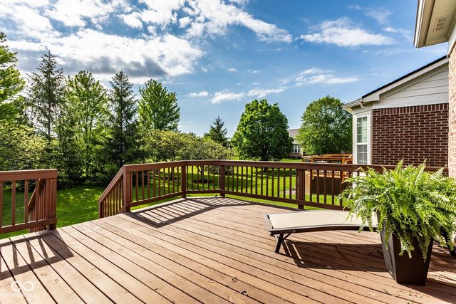 8977 Stonewick Way, Zionsville, IN 46077