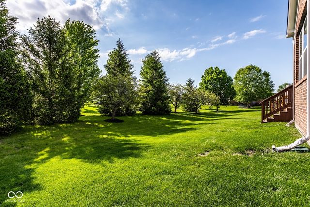 8977 Stonewick Way, Zionsville, IN 46077