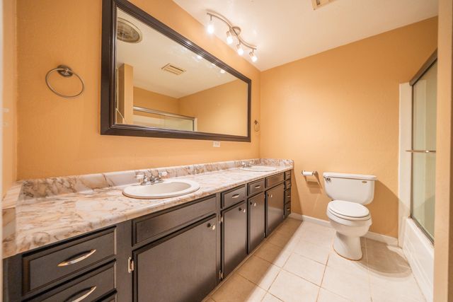 12141 Kern Drive, Redding, CA 96003