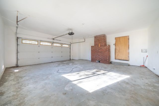 12141 Kern Drive, Redding, CA 96003