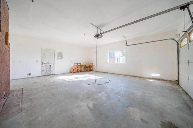 12141 Kern Drive, Redding, CA 96003