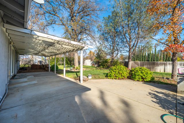 12141 Kern Drive, Redding, CA 96003