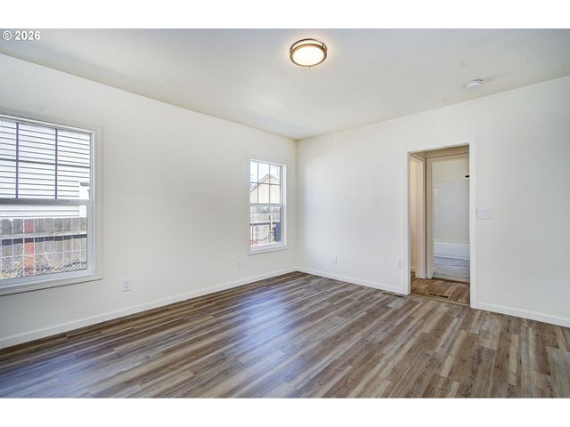 3209 BRIDGE St, Vancouver, WA 98661