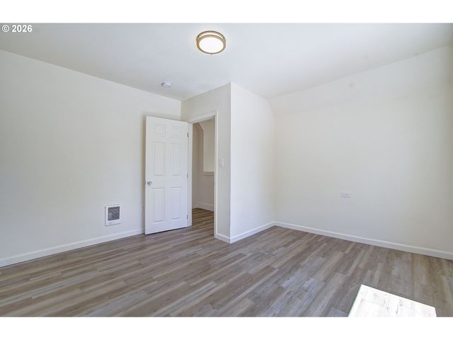 3209 BRIDGE St, Vancouver, WA 98661