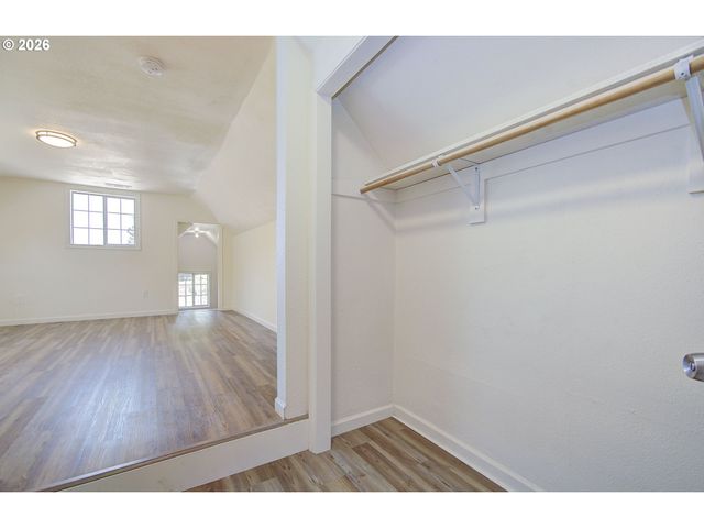 3209 BRIDGE St, Vancouver, WA 98661