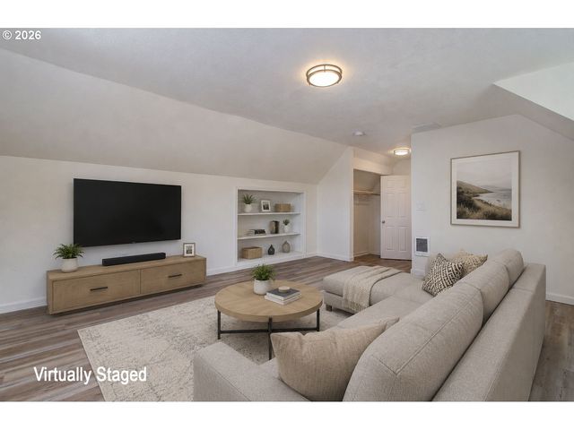 3209 BRIDGE St, Vancouver, WA 98661