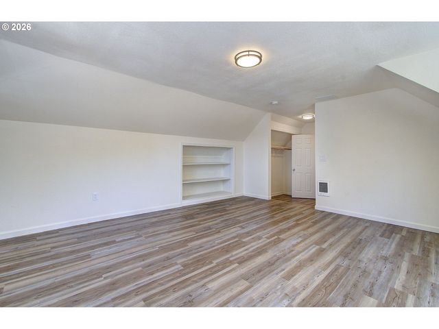 3209 BRIDGE St, Vancouver, WA 98661