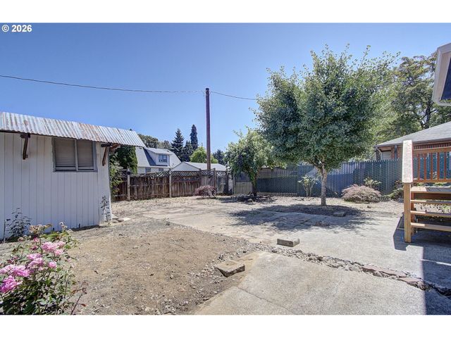 3209 BRIDGE St, Vancouver, WA 98661