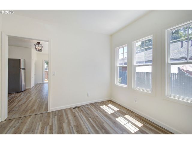3209 BRIDGE St, Vancouver, WA 98661