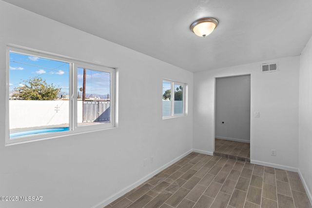 3601 E March Place, Tucson, AZ 85713