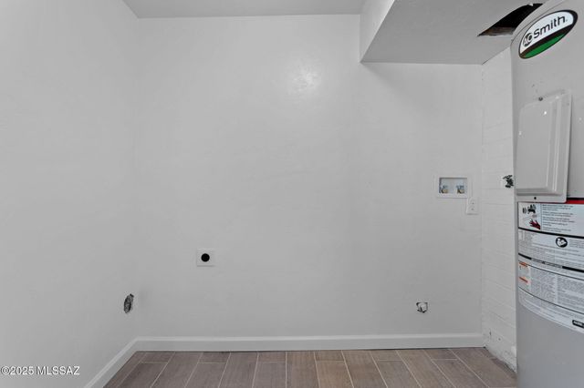 3601 E March Place, Tucson, AZ 85713