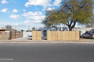 3601 E March Place, Tucson, AZ 85713